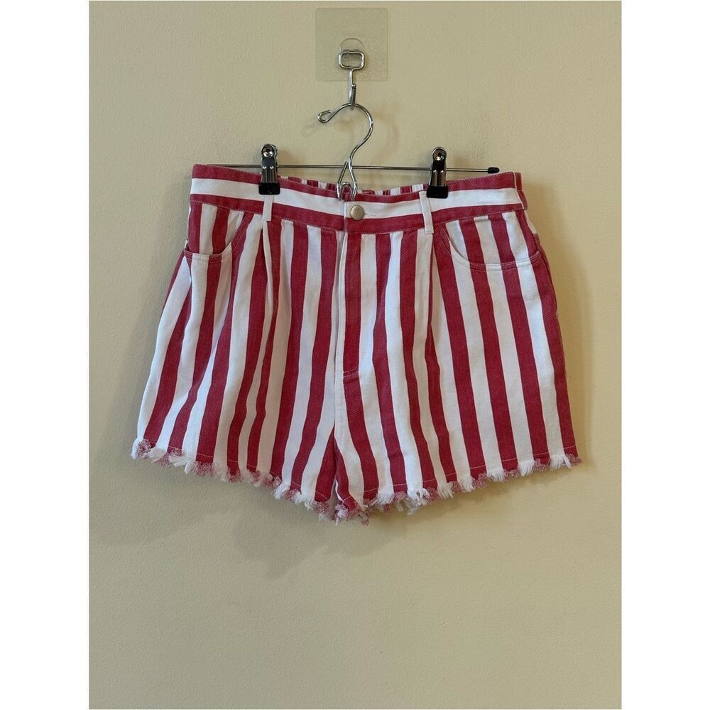 Gilli Red and White Striped Shorts